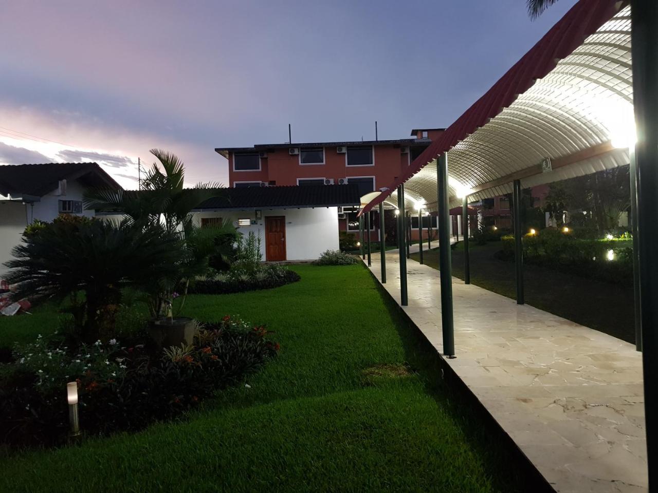 Gran Hotel De Lago - Lago Agrio Nueva Loja Exterior foto