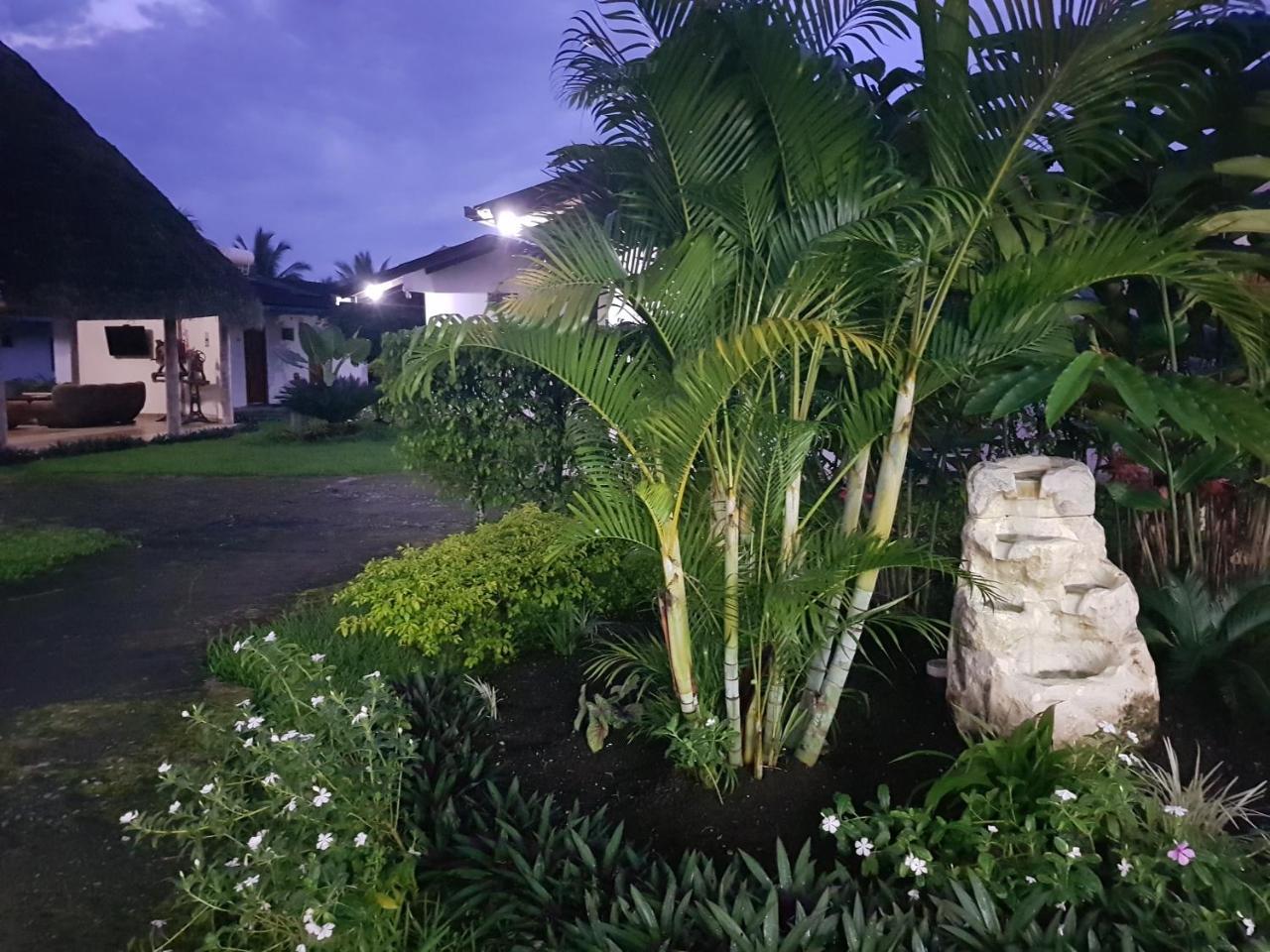 Gran Hotel De Lago - Lago Agrio Nueva Loja Exterior foto